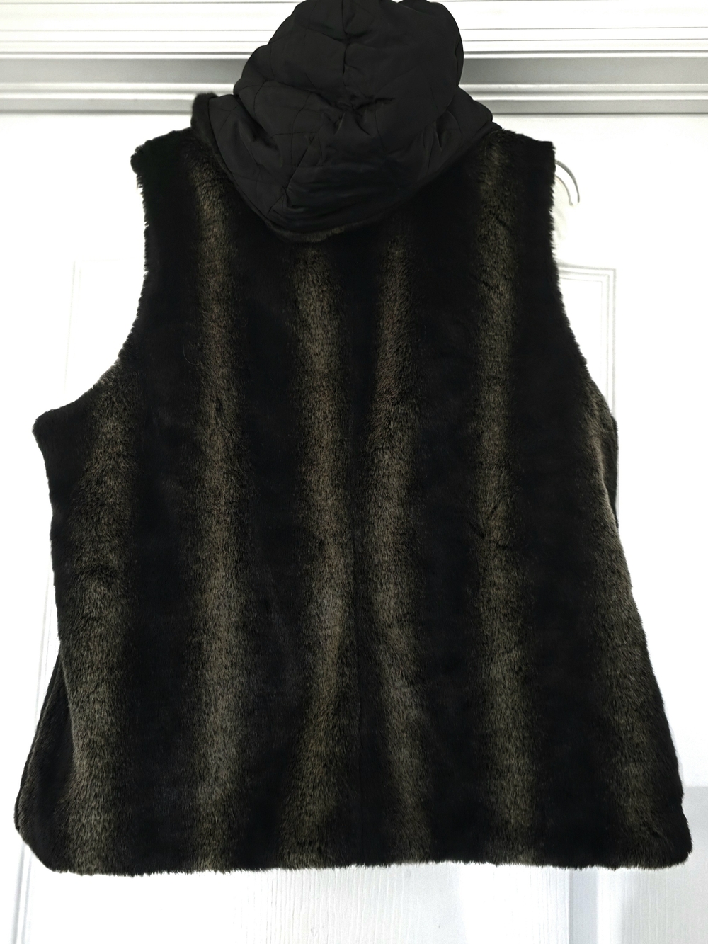 Like New Hooded Reversible Faux Fur Vest Weather Resistant Side Pockets Xl